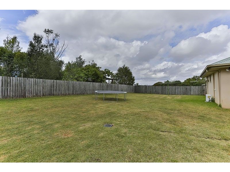 22 McShane Drive, Mount Kynoch QLD 4350