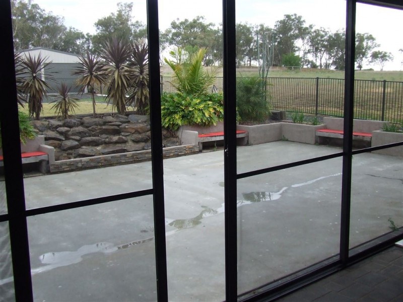 118 Short Street, Pittsworth QLD 4356