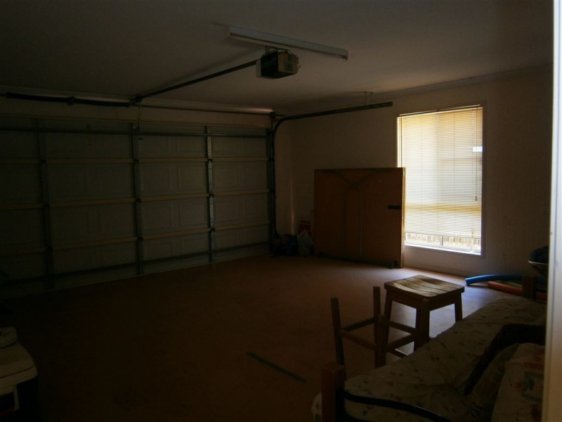 6 Hennenlotter Court, Kearneys Spring QLD 4350