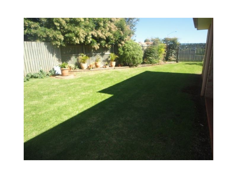 6 Hennenlotter Court, Kearneys Spring QLD 4350