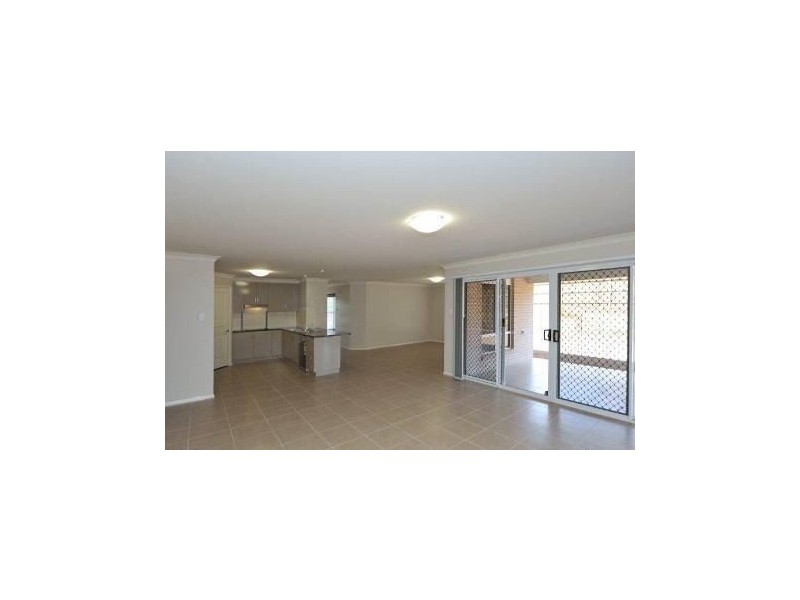 21 Rubie Court, Westbrook QLD 4350