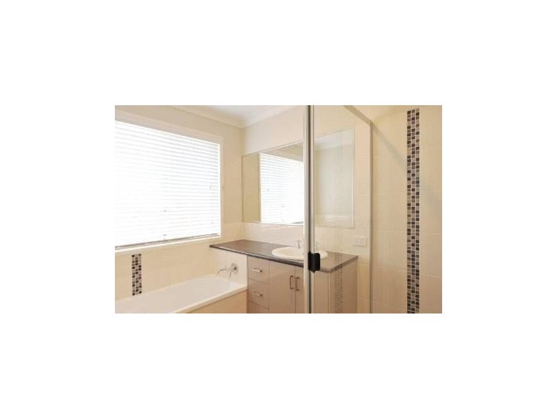 21 Rubie Court, Westbrook QLD 4350