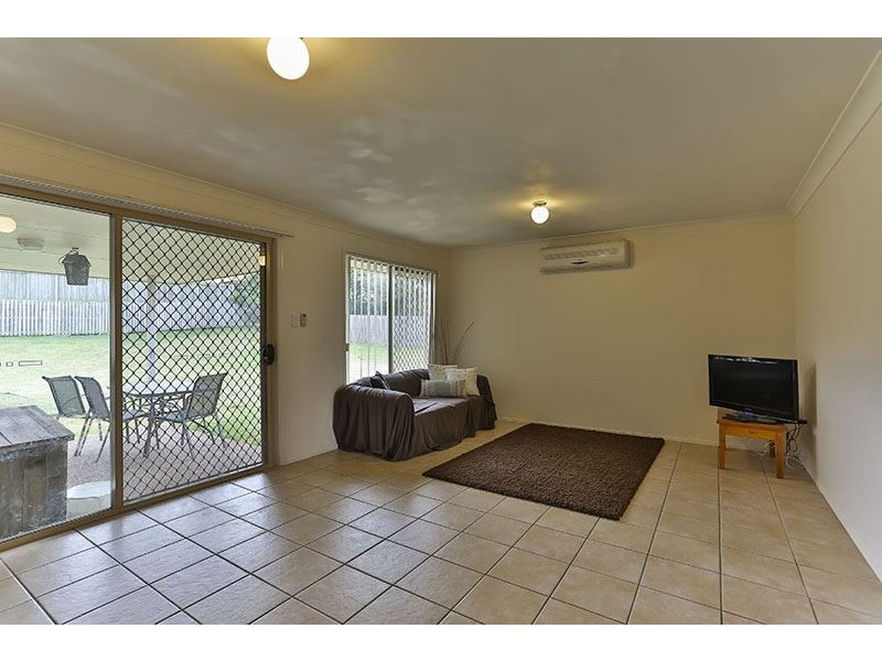 22 McShane Drive, Mount Kynoch QLD 4350