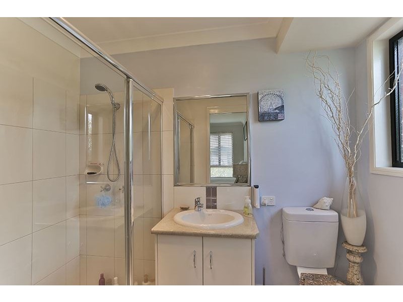22 McShane Drive, Mount Kynoch QLD 4350