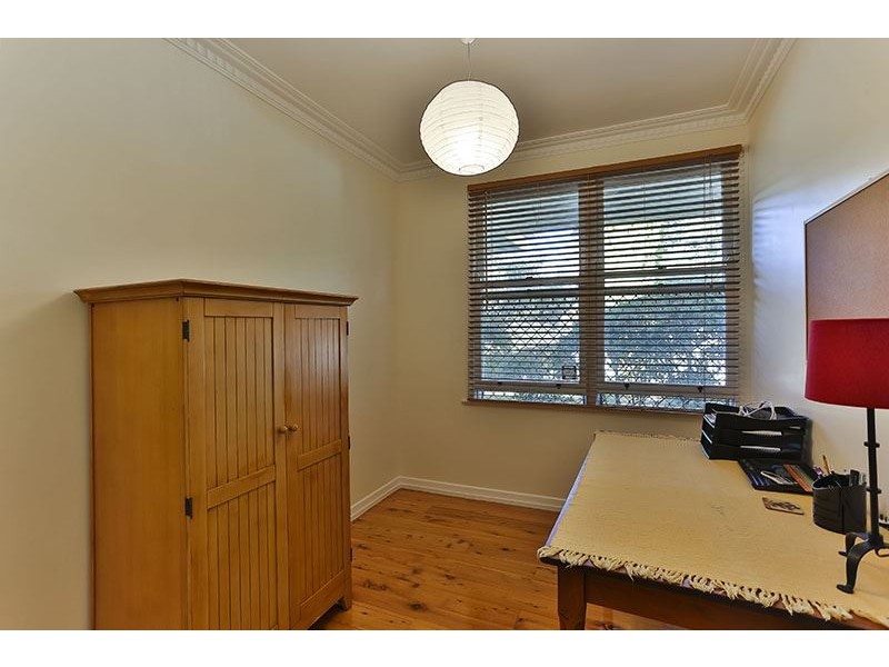 20 Lydwin Crescent, East Toowoomba QLD 4350