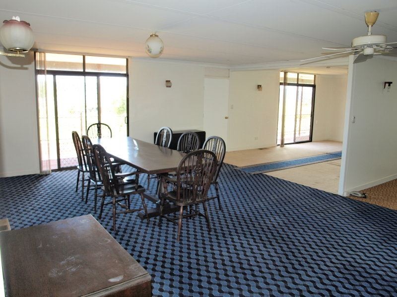 5 Jannuschs Road, Gowrie Mountain QLD 4350