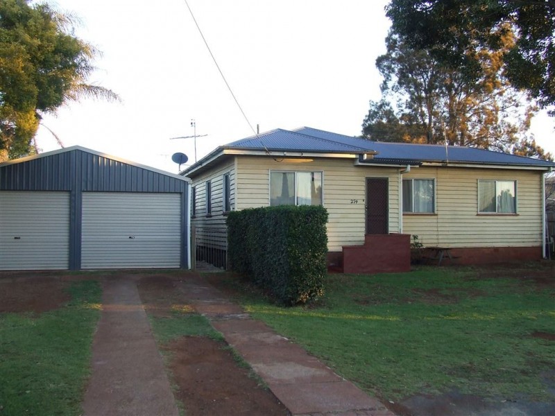 274 Taylor Street, Glenvale QLD 4350