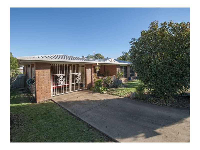 24 Stratford Drive, Wyreema QLD 4352