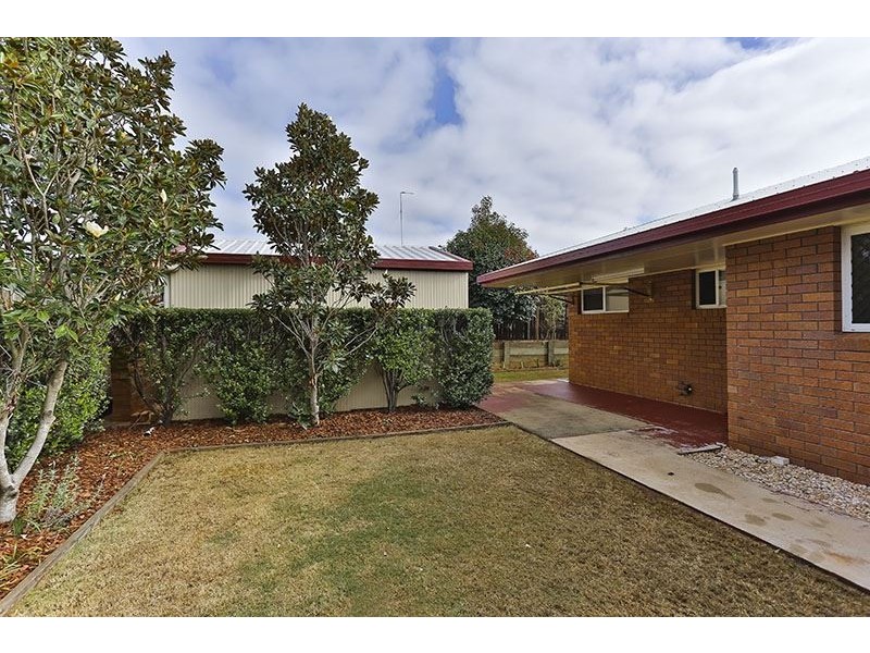 31 Broadfoot Street, Kearneys Spring QLD 4350