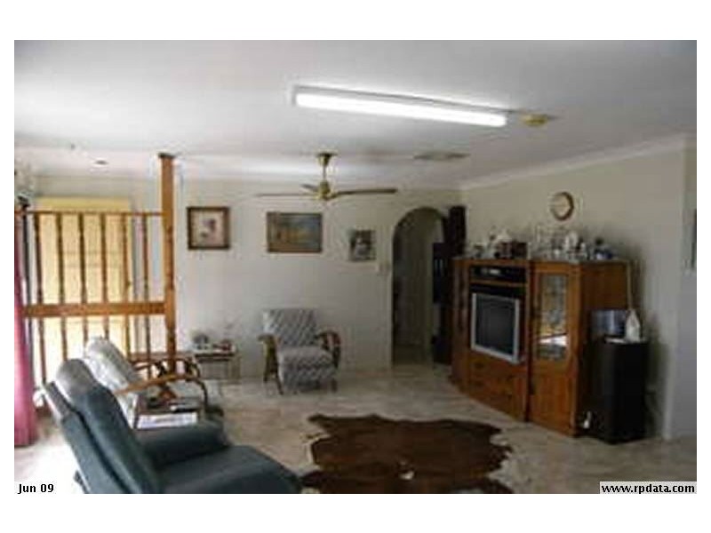 48 Railway Street, Cambooya QLD 4358