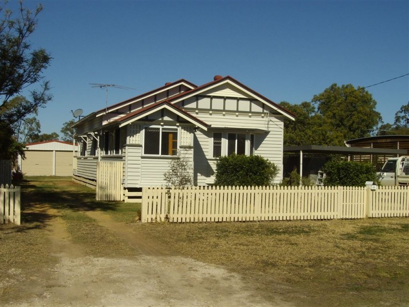 62 George Street, Jandowae QLD 4410