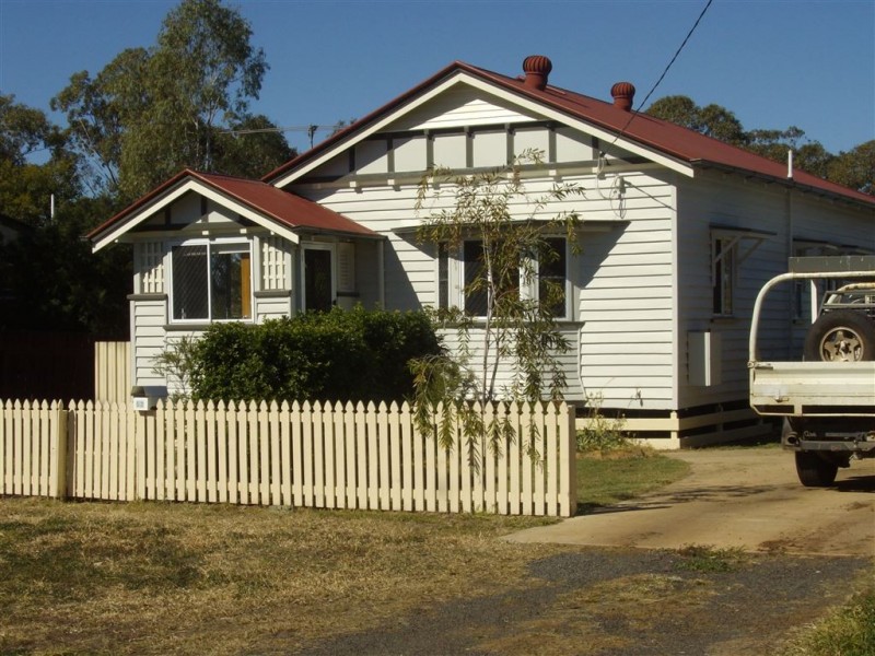 62 George Street, Jandowae QLD 4410