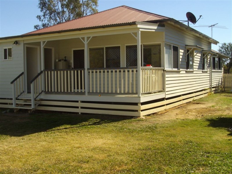 62 George Street, Jandowae QLD 4410