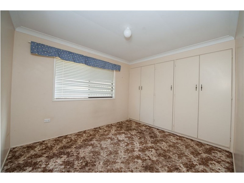 16 Hazel Street, Centenary Heights QLD 4350