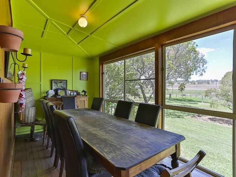2 Weale Street, Pittsworth QLD 4356
