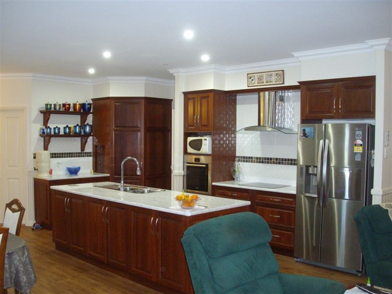 102 Crighton Road, Biddeston QLD 4401