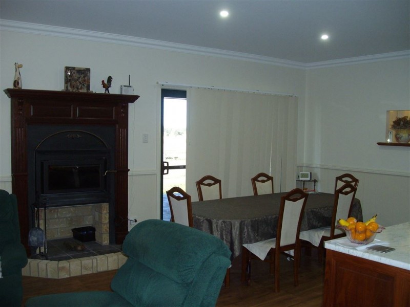 102 Crighton Road, Biddeston QLD 4401