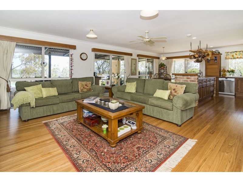 1022 Preston Boundary Rd, Preston QLD 4352