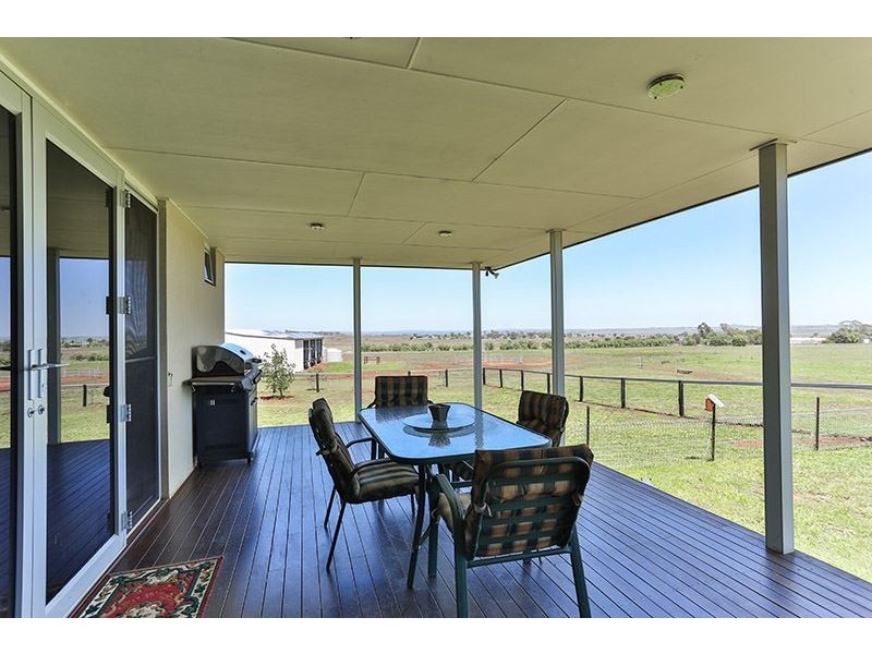 76 Ramsay Road, Cambooya QLD 4358