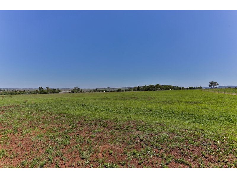 76 Ramsay Road, Cambooya QLD 4358