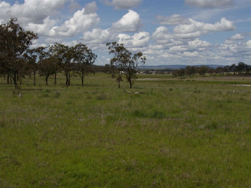 - Gore Highway, Southbrook QLD 4363