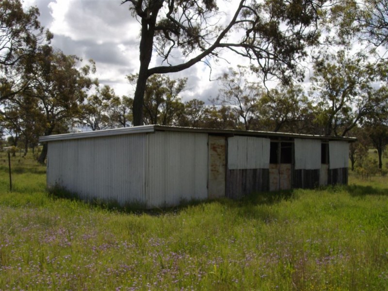 - Gore Highway, Southbrook QLD 4363