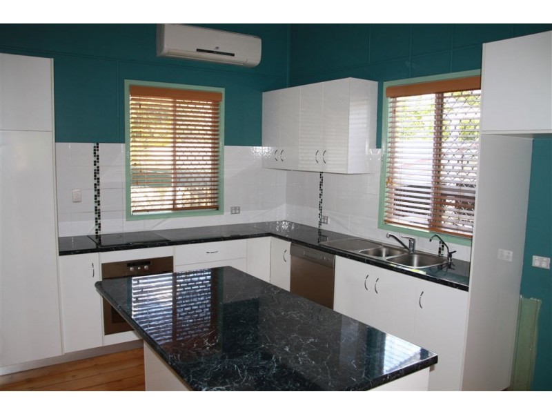 41 Wallace Street, Newtown QLD 4350