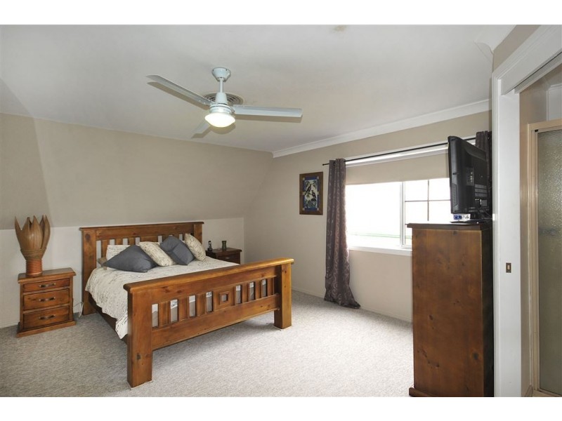 69 Hume Street, Pittsworth QLD 4356