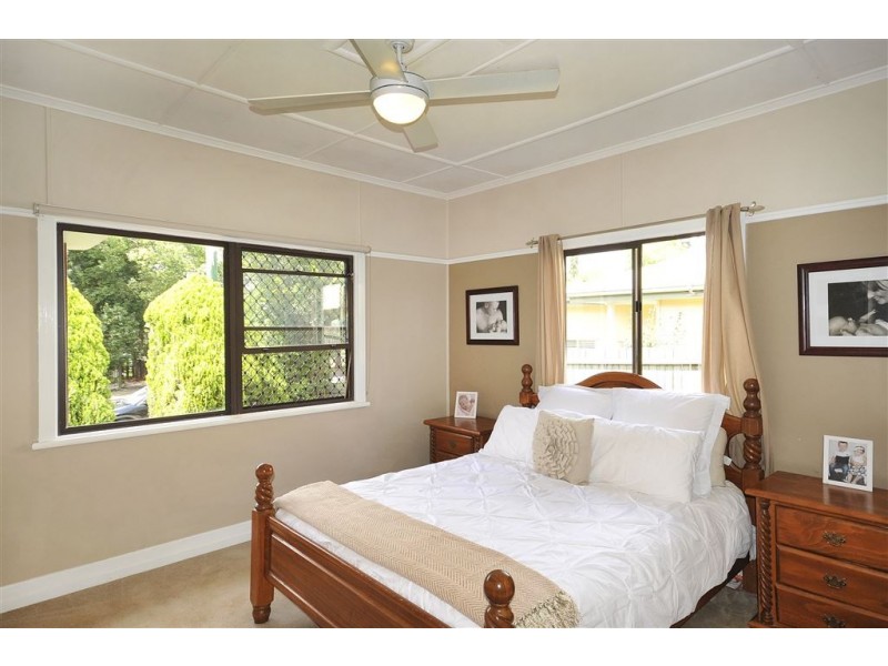 229 West Street, Harristown QLD 4350