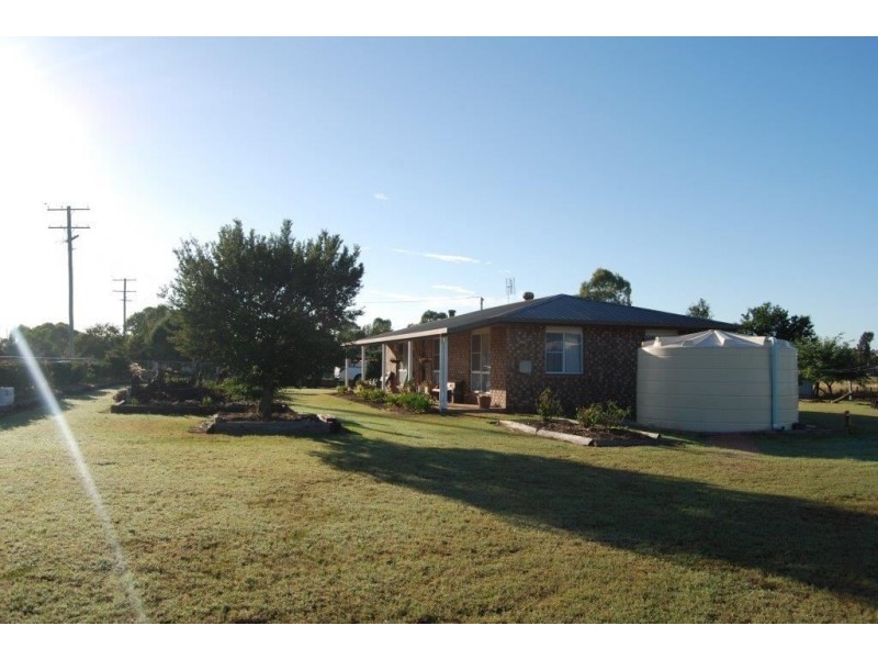 17 Creek Street, Cambooya QLD 4358