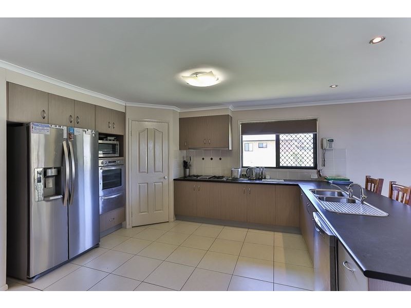 3 Mercedes Drive, Highfields QLD 4352