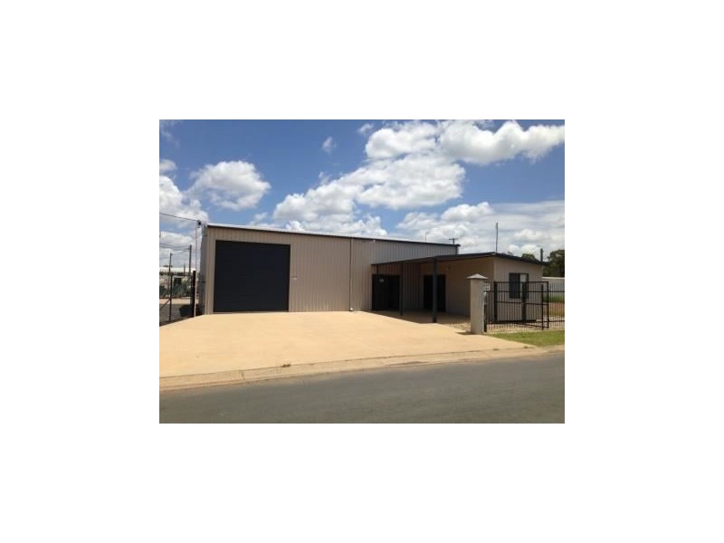 151-155 Leichhardt Highway, Miles QLD 4415