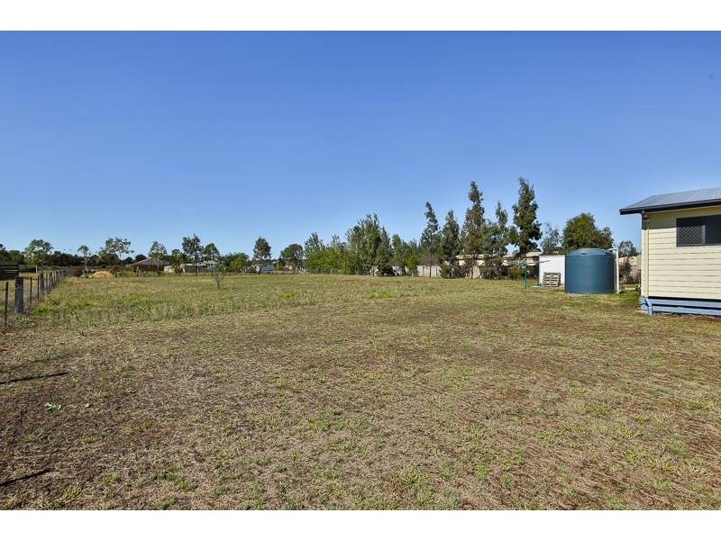 23 Alfred Street, Cambooya QLD 4358