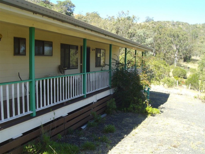 21 Rowland Court, Gowrie Mountain QLD 4350