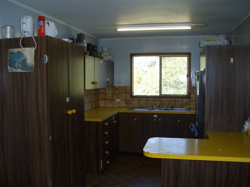 21 Rowland Court, Gowrie Mountain QLD 4350