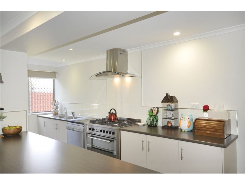 30 Friend Street, Harristown QLD 4350