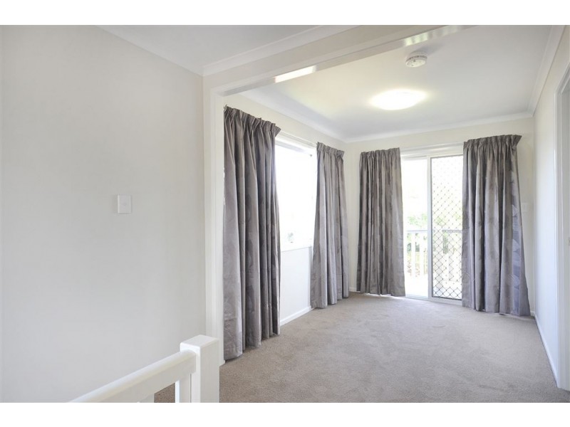 30 Friend Street, Harristown QLD 4350