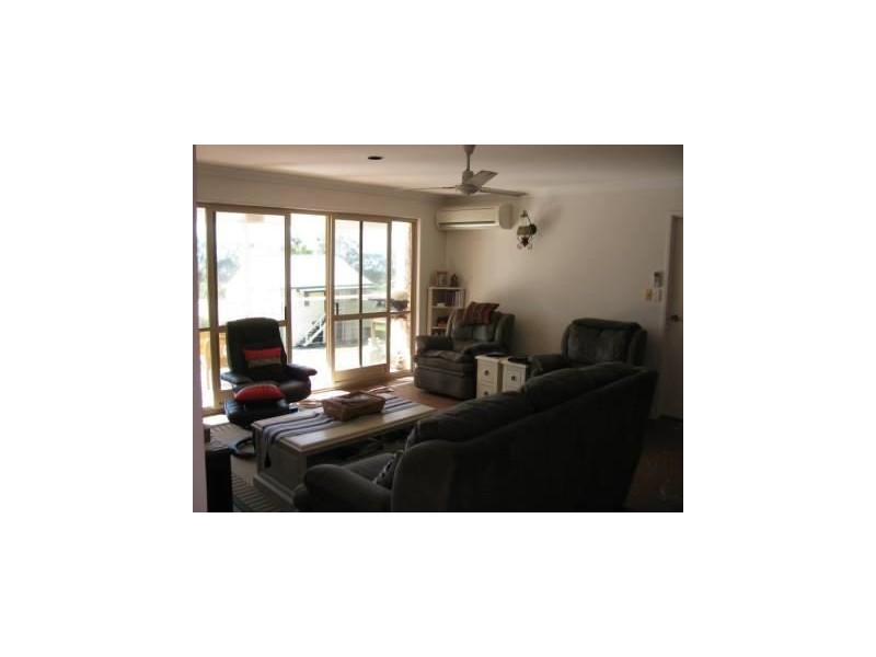 73 North St, Woorim QLD 4507