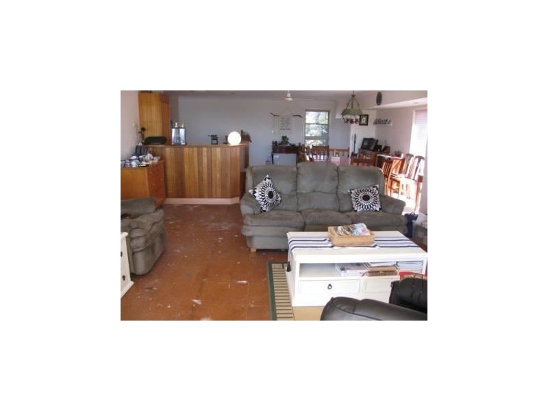 73 North St, Woorim QLD 4507