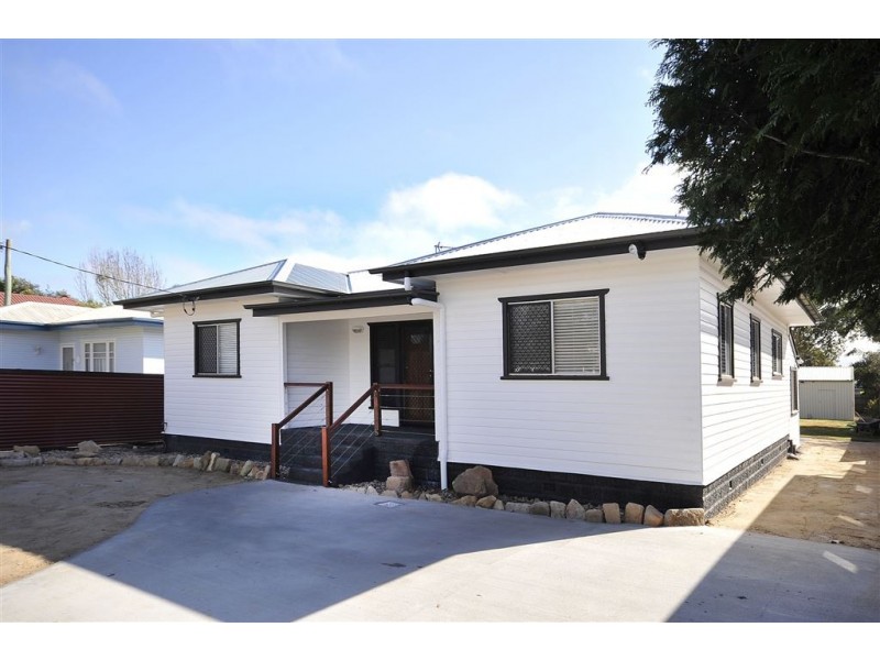 11 Buckland Street, Harristown QLD 4350