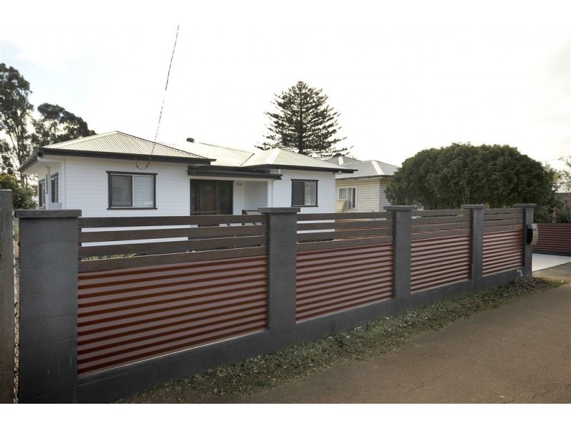 11 Buckland Street, Harristown QLD 4350