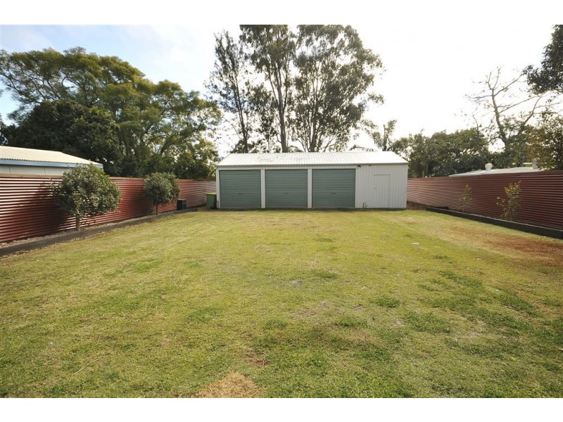 11 Buckland Street, Harristown QLD 4350
