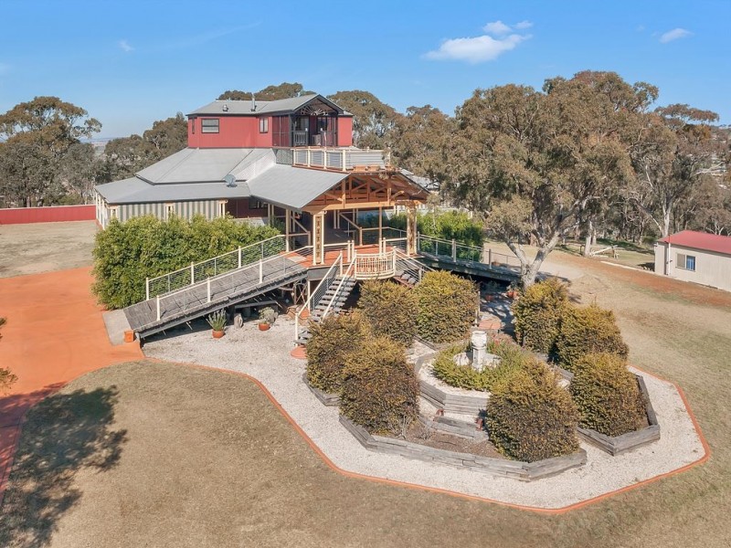 12 Hillview Court, Top Camp QLD 4350