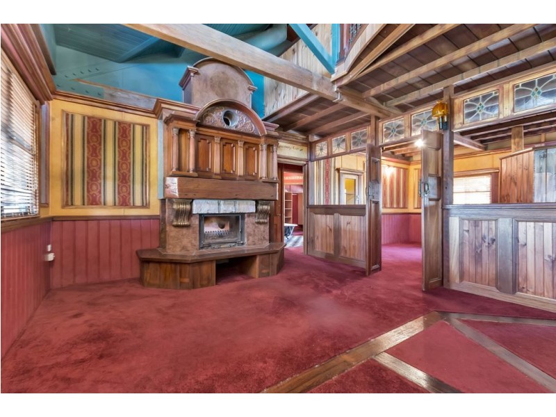 12 Hillview Court, Top Camp QLD 4350