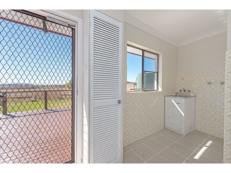 13945 New England Highway, Greenmount East QLD 4359