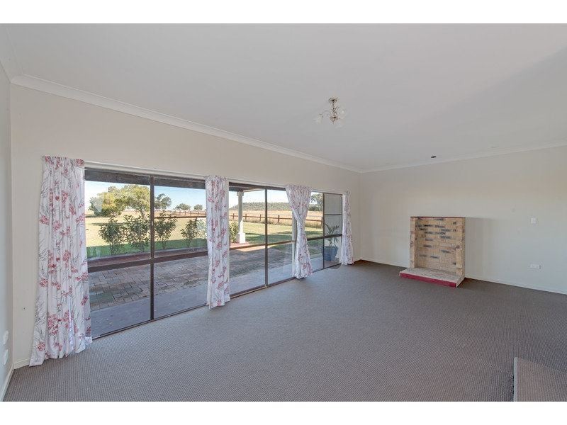 13945 New England Highway, Greenmount East QLD 4359