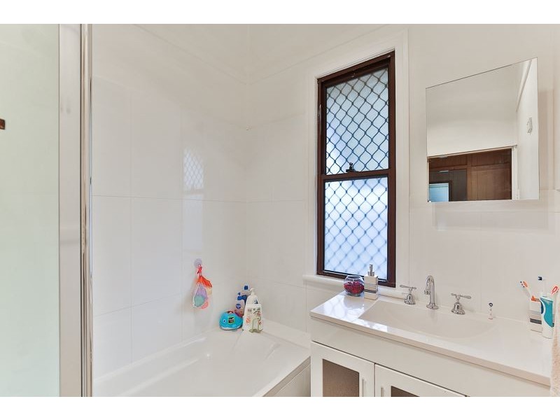 42 Clark Street, South Toowoomba QLD 4350