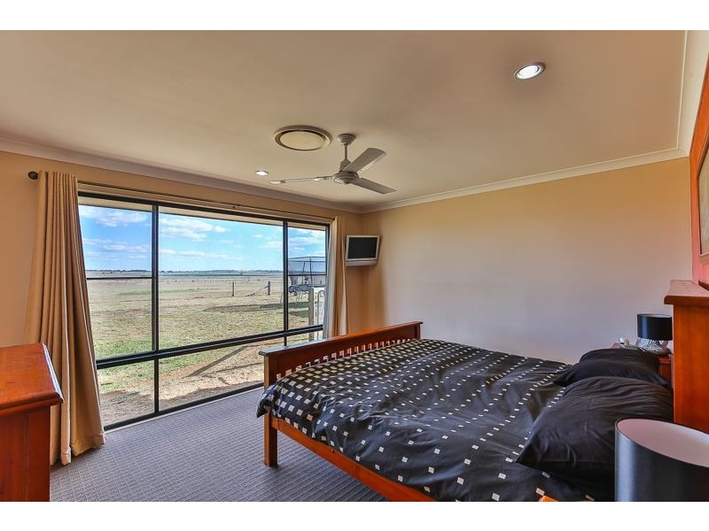 148 Spring Creek Road, Clifton QLD 4361