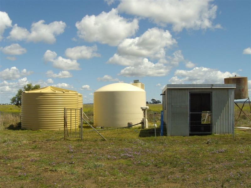 - Devon Park Boundary Road, Oakey QLD 4401