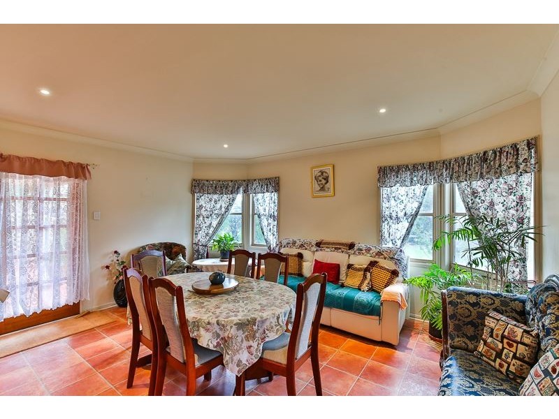 6 Murton Street, Nobby QLD 4360